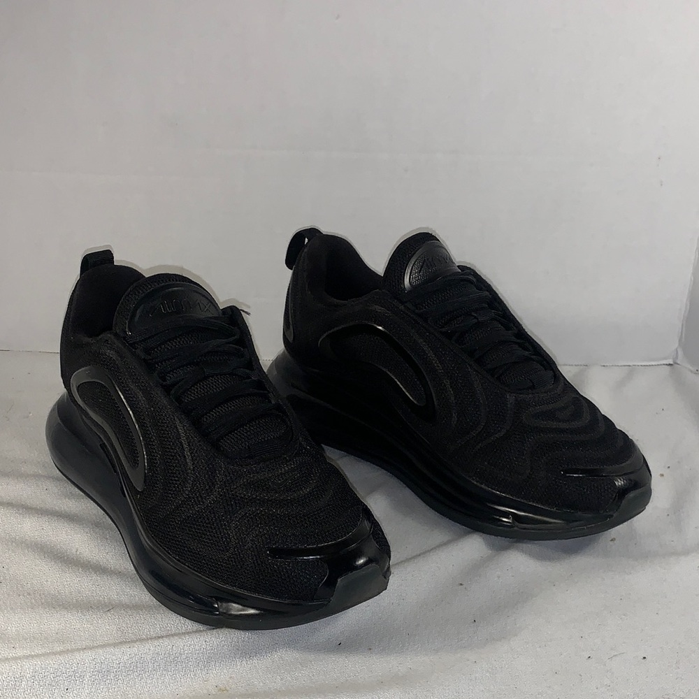 Youths Air Max 720 ‘Triple Black’ Runner Sneakers